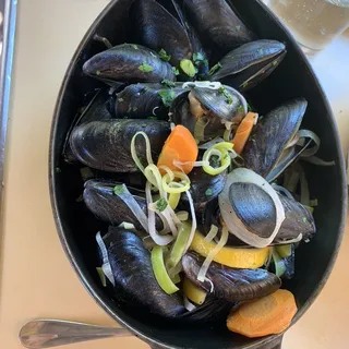 Lunch Les Moules