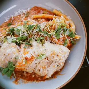 Buccatini with pomodoro &amp; chicken