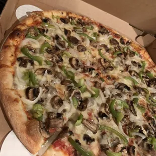 Steak pizza