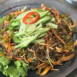 ramen and noodles, food