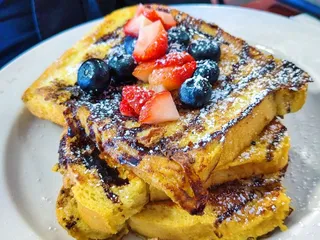 Podium Finish Sport Boutique & Cafe