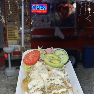 Chilaquiles rellenos