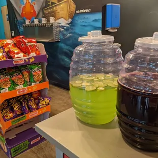 Snacks and other drink options. There was also some dessert in a cooler (not pictured here).