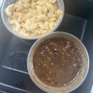 Mac &amp; Cheese - BBQ Beans