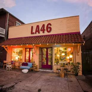 LA46