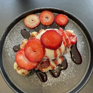 Strawberry croffles with ice cream