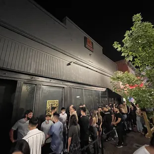 a crowd of people outside