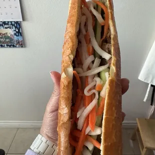 Banh mi thit nuong