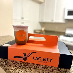 Ube coffee &amp; Com Tam togo package