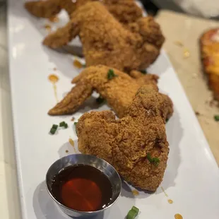 Fried chicken wings