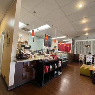 sushi and sashimi, interior