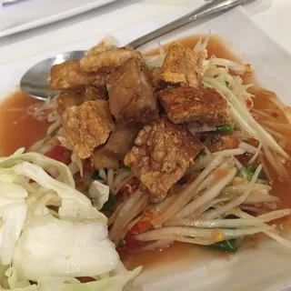 P9. Papaya Salad with Crispy Pork