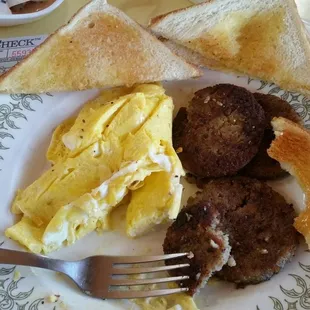 Breakfast is served any time of day or night. Soooo good.