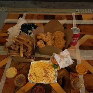 JUMBO FRIED CHICKEN TENDERS Macaroni and Cheese  HAND CUT FRIES SPICY Chicken Nacho Taco