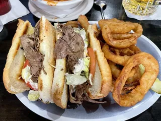 Off The Hook Sports Grill