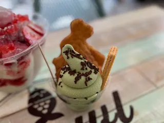 Snowl Cafe