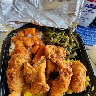 Catfish, yams and green beans