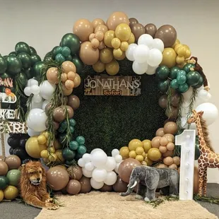 One year old safari themed birthday party