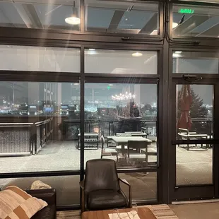 Looks like a great place to catch the sunset (during summertime).