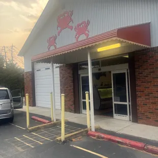 the entrance to the restaurant