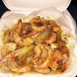 Nom Nom Nom!!!! Steamed shrimp with onion