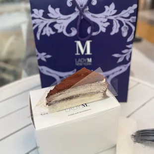 ig: @whatsviveating  |  tiramisu mille crepe