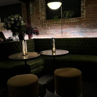 Bottom level seating