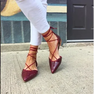 Schutz tie up Neida flat