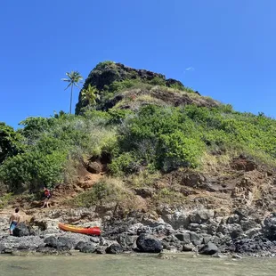 Kayaking to the Christmas hat