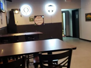 Avenue Sports & Spirits