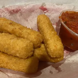 a basket of deep fried tater tots
