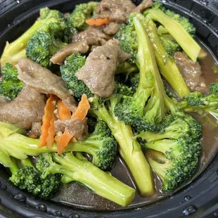 Beef Broccoli Cake Noodle
