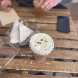 Strawberry  sakura latte and french toast