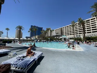 Pool & Lounge Vdara
