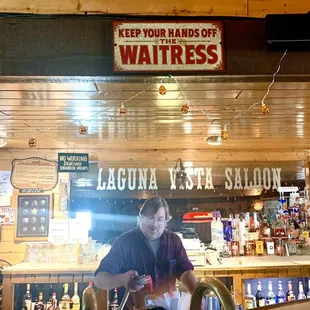 Leif taking care of drinks