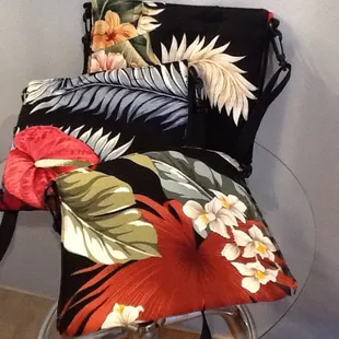 Hawaiian iPad shoulder bags by Lisa Maru.