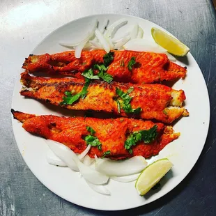 a plate of lahori
