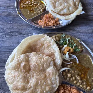 Halwa puri chana