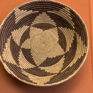 Decor / basket