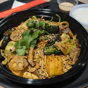 ramen, ramen and noodles, noodle soup, noodle dish, food, noodles