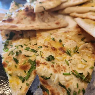Garlic naan
