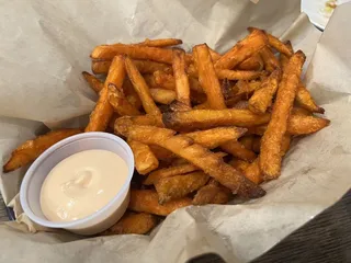 New Broadway Bistro
