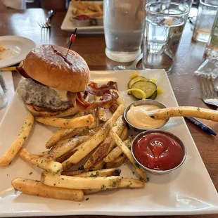 Luxe Burger