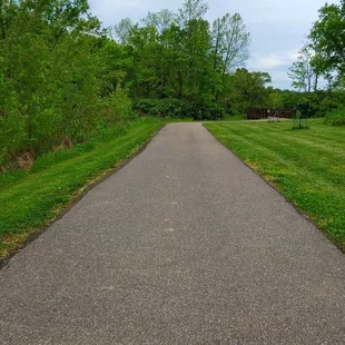 The path that leads to the lake
