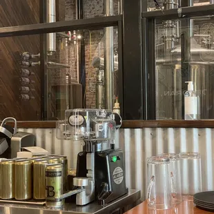 Packaging for growlers to go