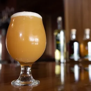 Lake Bottom Tule Fog Triple Foggy IPA