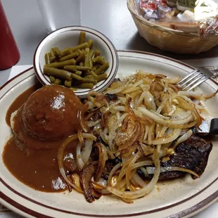 1/2 Liver &amp; Onions, mashed potatoes and green beans...