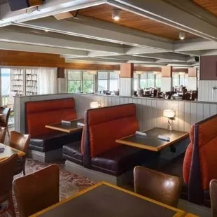 Lake Cafe