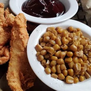 Kids chicken tenders with choice of side, and bbq sauce