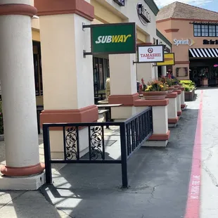 Lake Crest Village - Subway